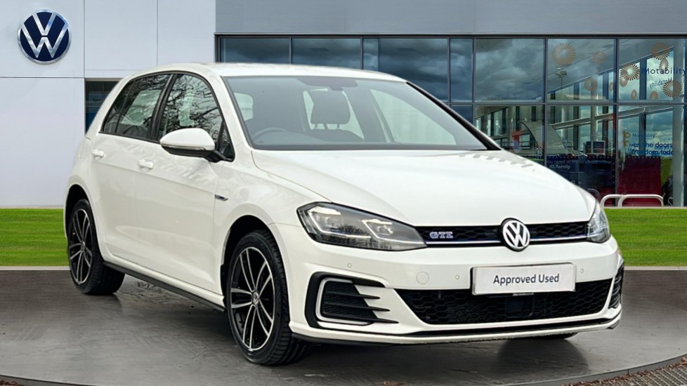 Used Volkswagen Golf 2020 for sale - 76869070: Photo 1
