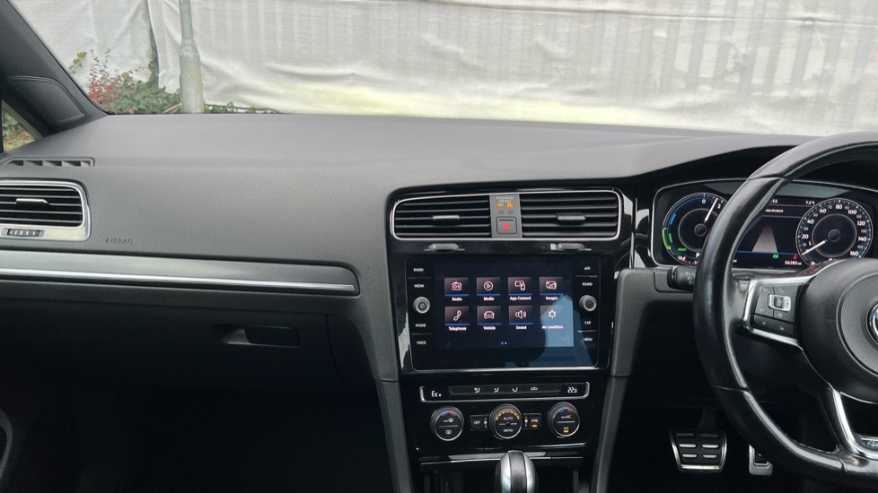 Used Volkswagen Golf 2020 for sale - 76869070: Photo 12