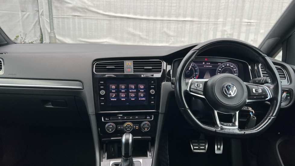 Used Volkswagen Golf 2020 for sale - 76869070: Photo 27