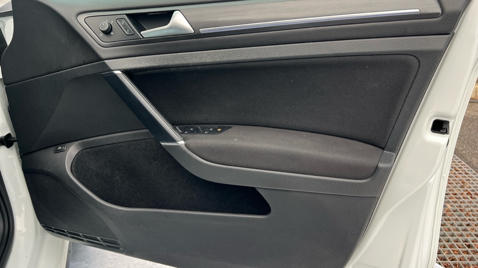 Used Volkswagen Golf 2020 for sale - 76869070: Photo 37