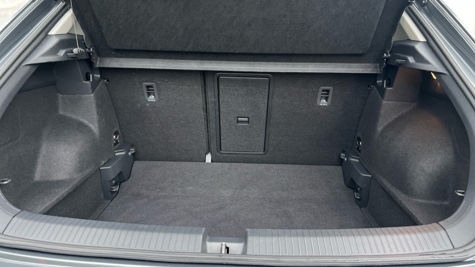 Used Volkswagen T-Roc 2025 for sale - 76869593: Photo 15