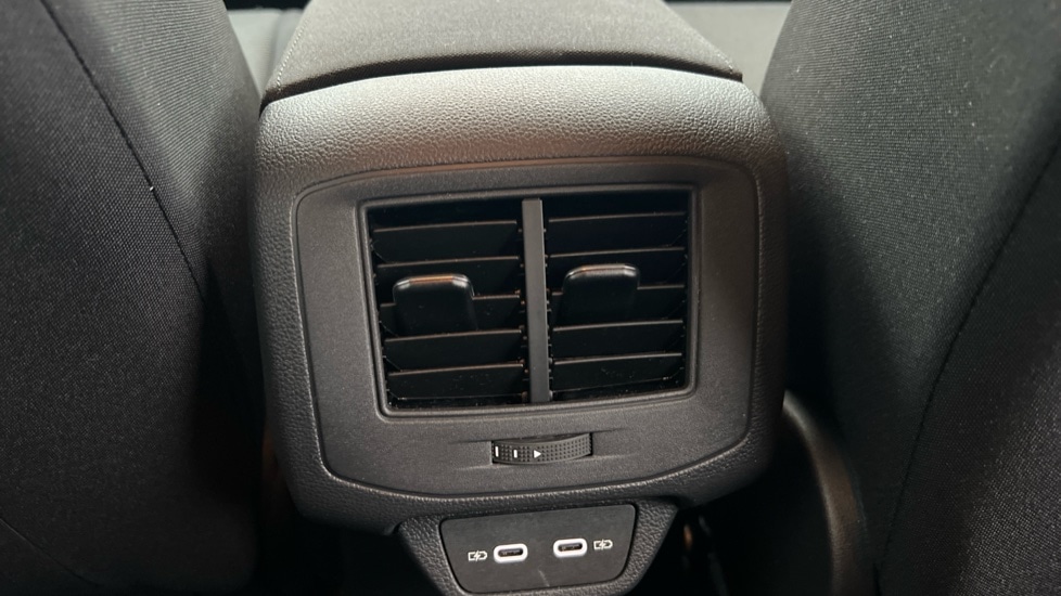 Used Volkswagen T-Roc 2025 for sale - 76869593: Photo 34