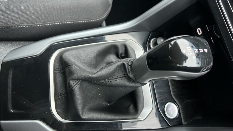 Used Volkswagen T-Roc 2025 for sale - 76869593: Photo 35