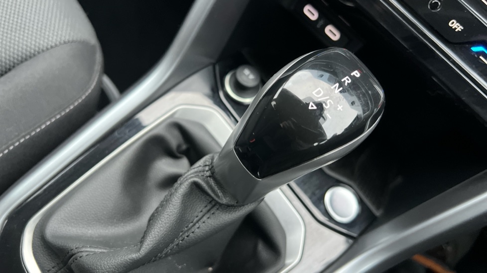 Used Volkswagen T-Roc 2025 for sale - 76869593: Photo 36