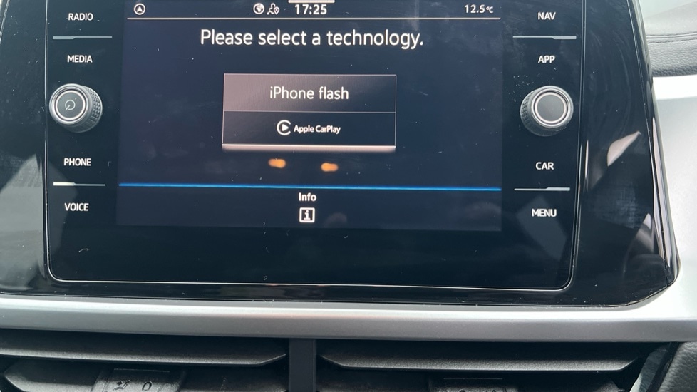 Used Volkswagen T-Roc 2025 for sale - 76869593: Photo 51