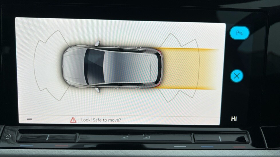 Used Volkswagen Golf 2022 for sale - 77075638: Photo 22