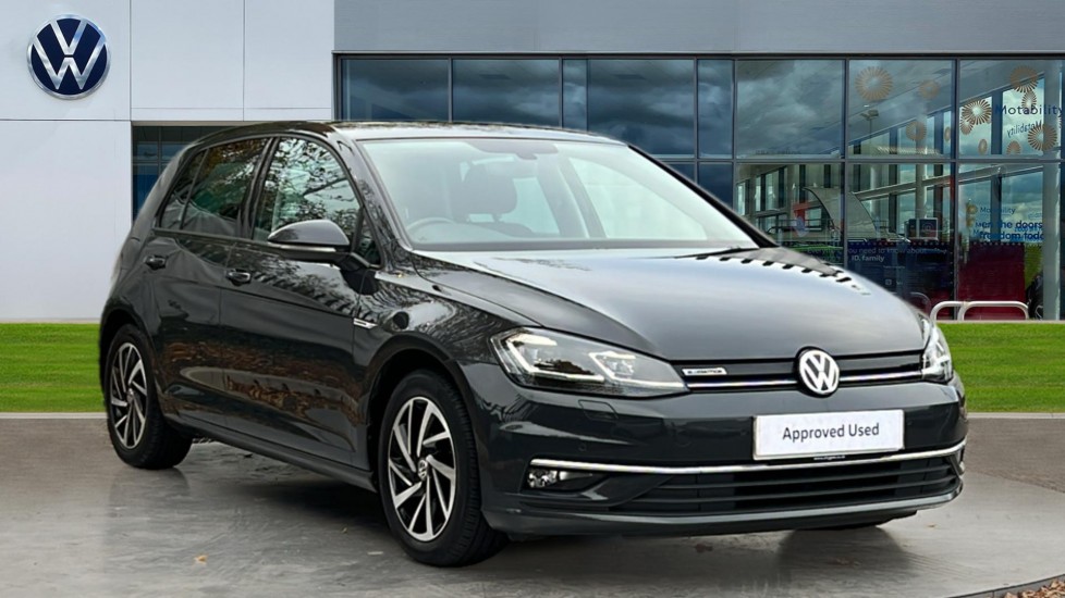 Used Volkswagen Golf 2020 for sale - 76630125: Photo 1