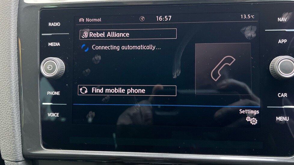 Used Volkswagen Golf 2020 for sale - 76630125: Photo 24