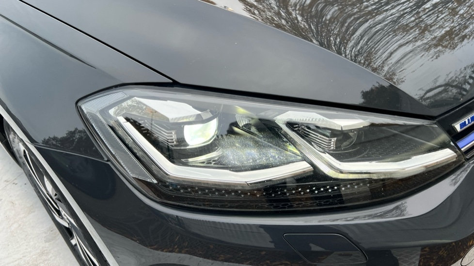 Used Volkswagen Golf 2020 for sale - 76630125: Photo 41