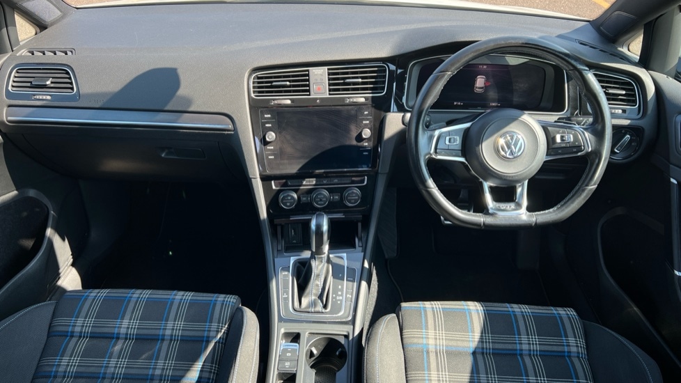 Used Volkswagen Golf 2020 for sale - 76442064: Photo 11