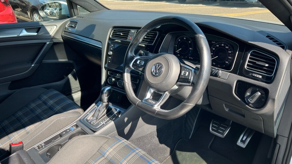 Used Volkswagen Golf 2020 for sale - 76442064: Photo 9