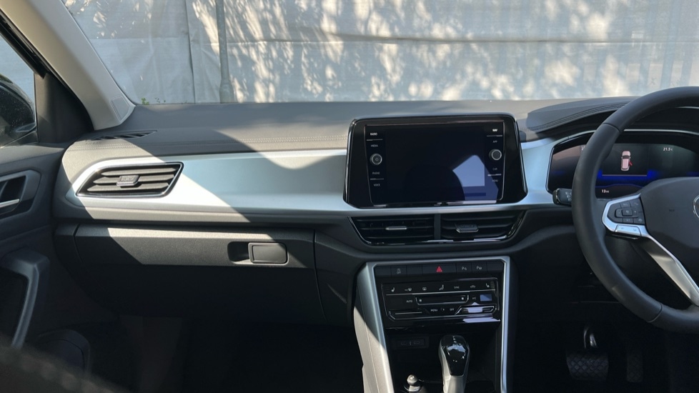 Used Volkswagen T-Roc 2025 for sale - 76868911: Photo 12