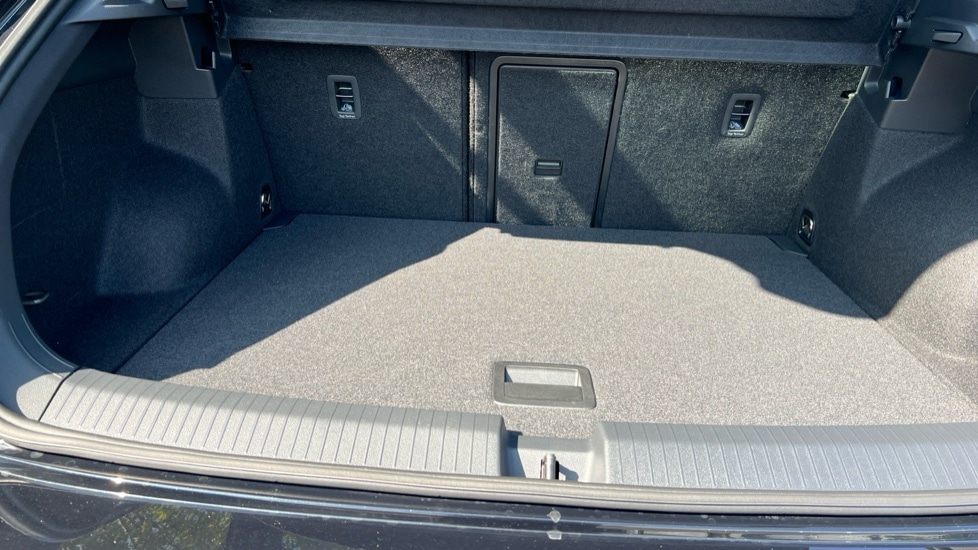 Used Volkswagen T-Roc 2025 for sale - 76868911: Photo 15