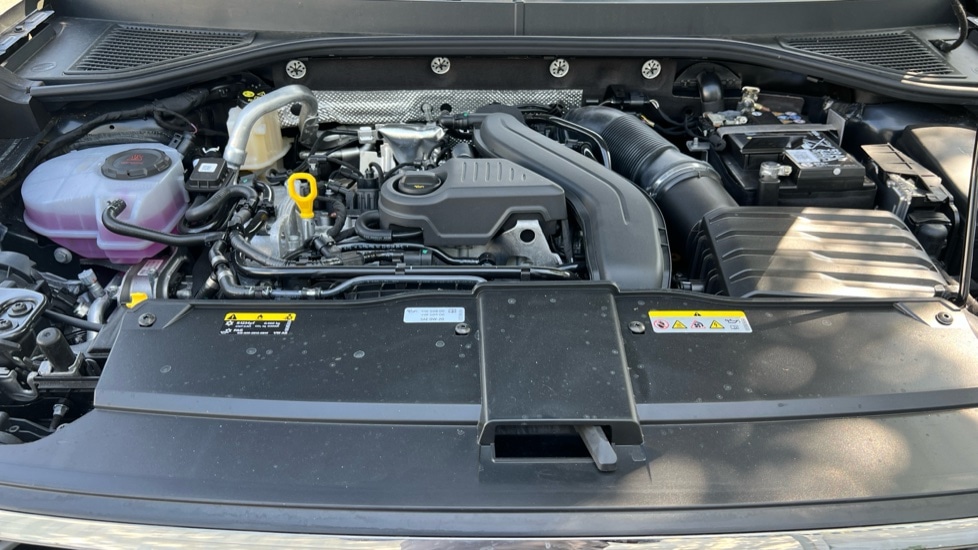 Used Volkswagen T-Roc 2025 for sale - 76868911: Photo 16