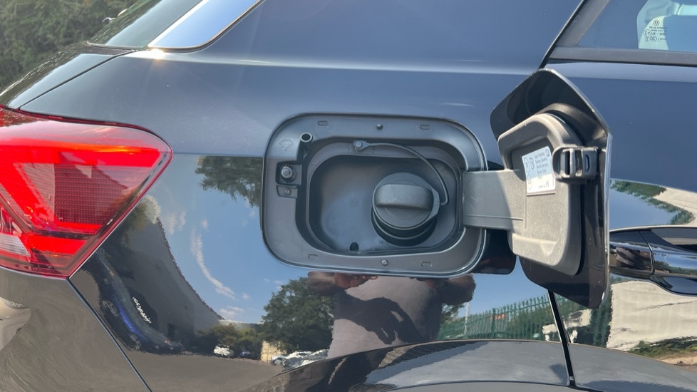 Used Volkswagen T-Roc 2025 for sale - 76868911: Photo 29