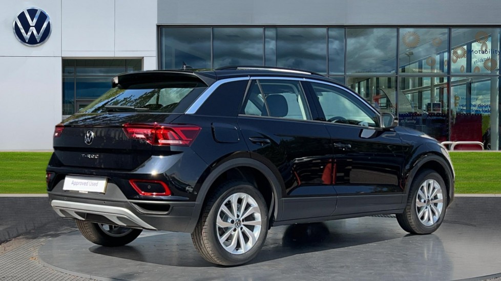 Used Volkswagen T-Roc 2025 for sale - 76868911: Photo 7