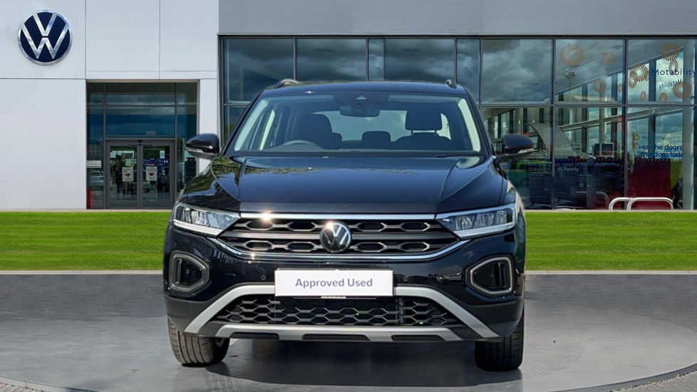 Used Volkswagen T-Roc 2025 for sale - 76868911: Photo 9