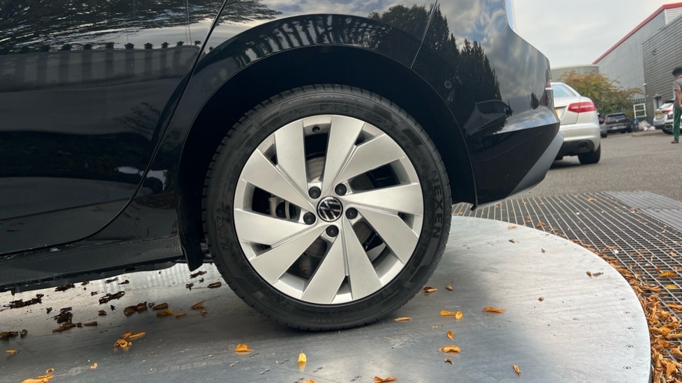 Used Volkswagen Golf 2025 for sale - 76870388: Photo 19