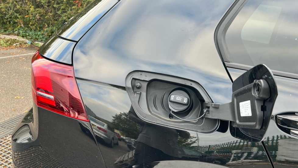 Used Volkswagen Golf 2025 for sale - 76870388: Photo 29