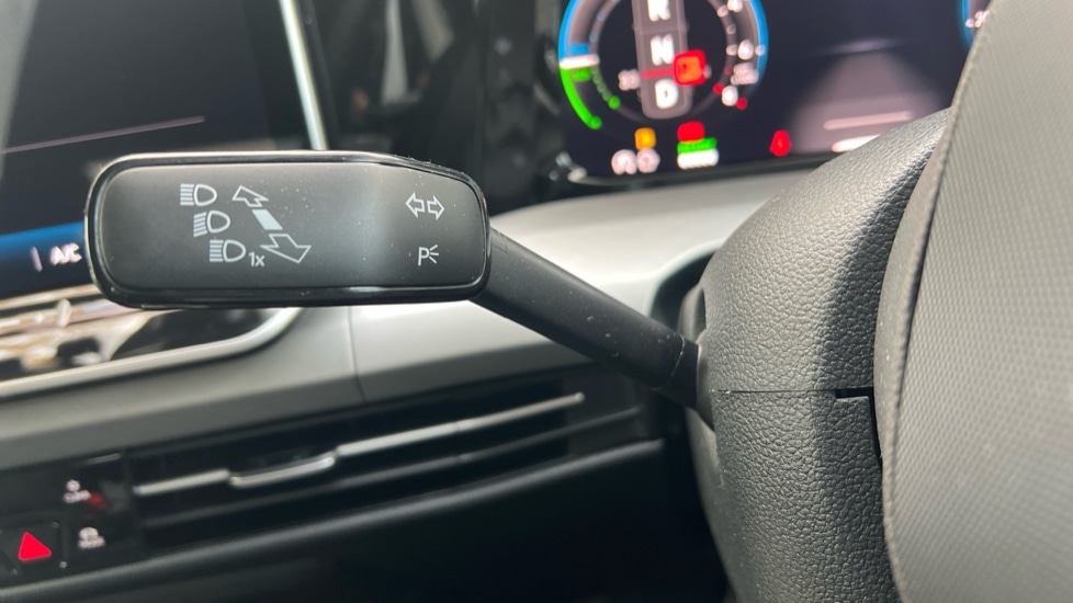 Used Volkswagen Golf 2025 for sale - 76870388: Photo 33