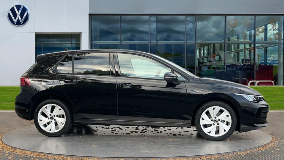 Used Volkswagen Golf 2025 for sale - 76870388: Photo 4