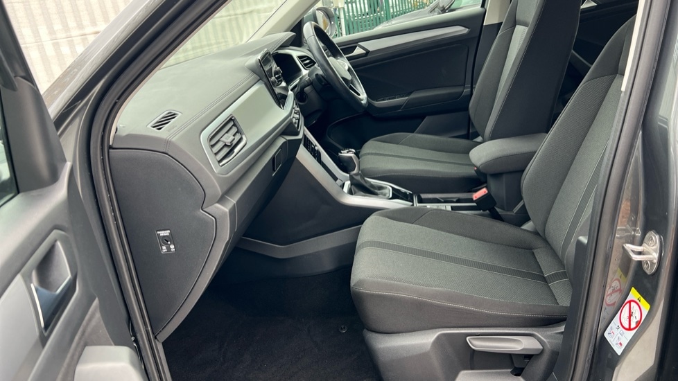 Used Volkswagen T-Roc 2022 for sale - 76750180: Photo 28