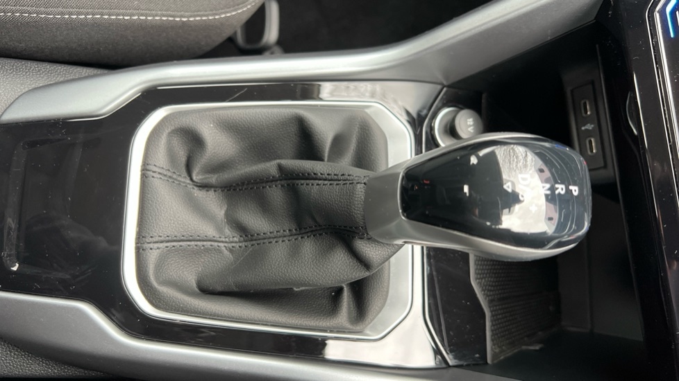 Used Volkswagen T-Roc 2022 for sale - 76750180: Photo 35