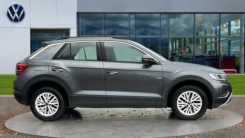 Used Volkswagen T-Roc 2022 for sale - 76750180: Photo 4