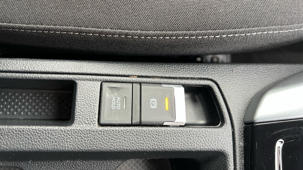 Used Volkswagen T-Roc 2022 for sale - 76750180: Photo 49