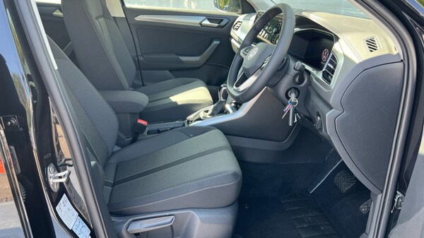 Used Volkswagen T-Roc 2025 for sale - 75660127: Photo 26