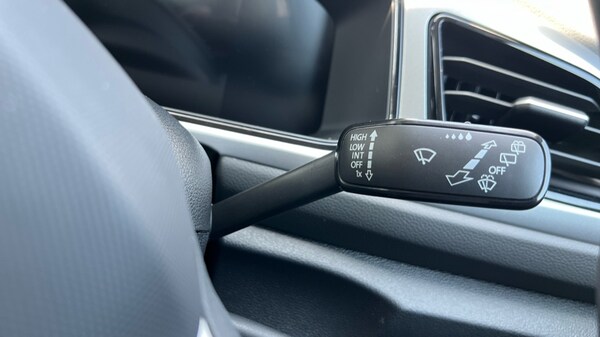Used Volkswagen T-Roc 2025 for sale - 75660127: Photo 32