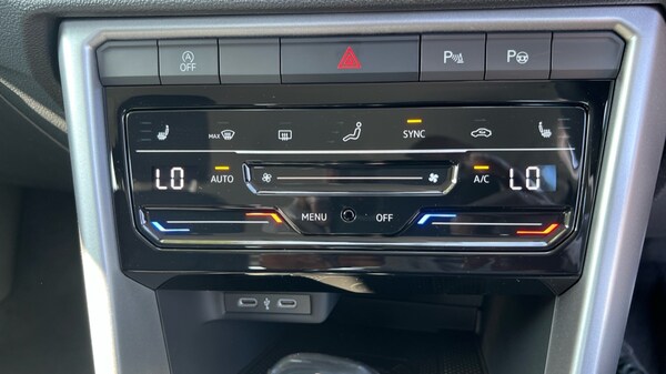 Used Volkswagen T-Roc 2025 for sale - 75660127: Photo 49