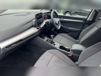 Used Volkswagen Golf 2025 for sale - 76921879: Photo