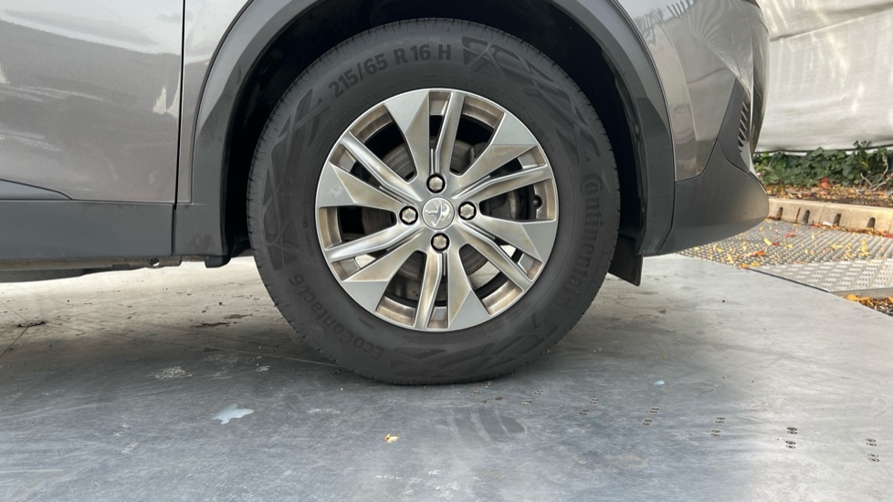 Used Peugeot 2008 2022 for sale - 76796234: Photo 17