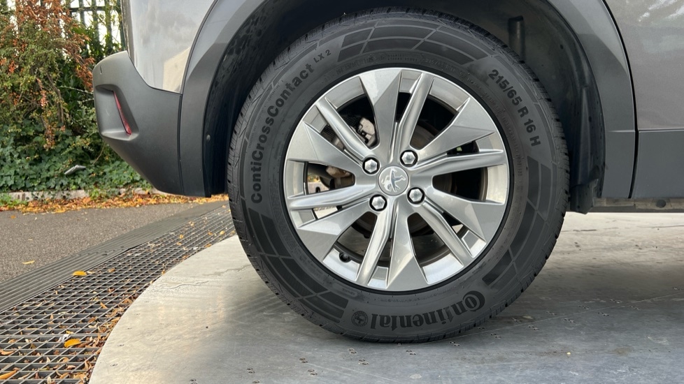 Used Peugeot 2008 2022 for sale - 76796234: Photo 19