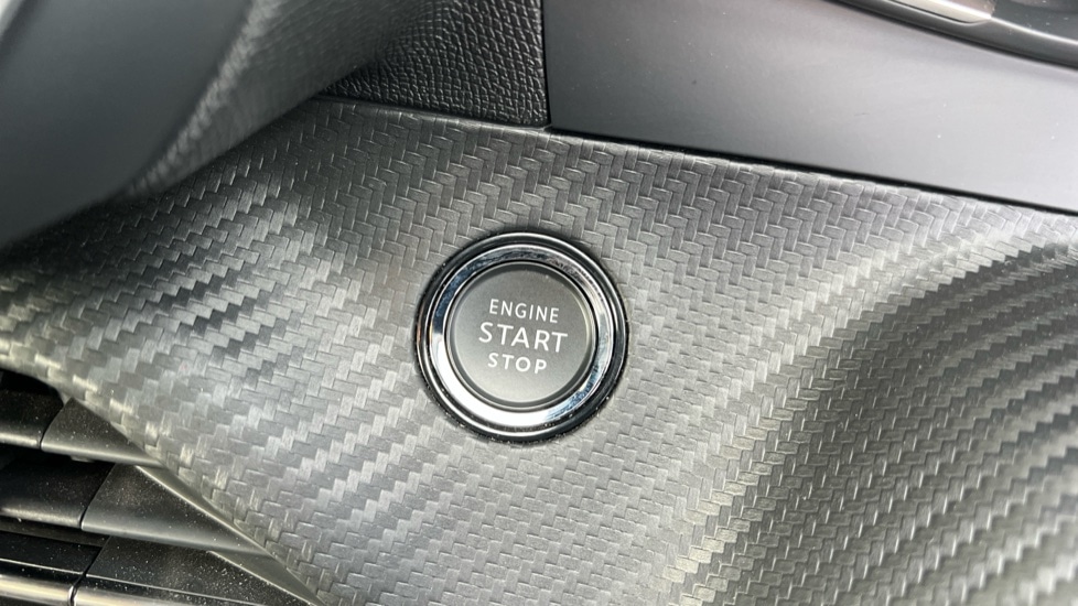 Used Peugeot 2008 2022 for sale - 76796234: Photo 51