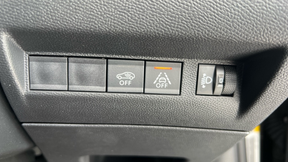 Used Peugeot 2008 2022 for sale - 76796234: Photo 52