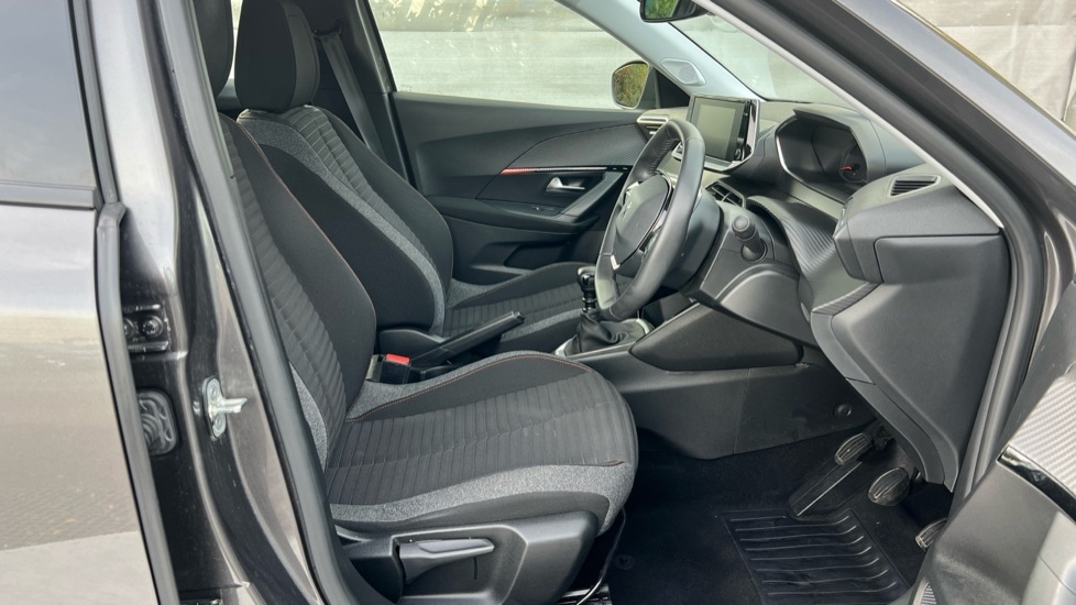 Used Peugeot 2008 2022 for sale - 76796234: Photo 9