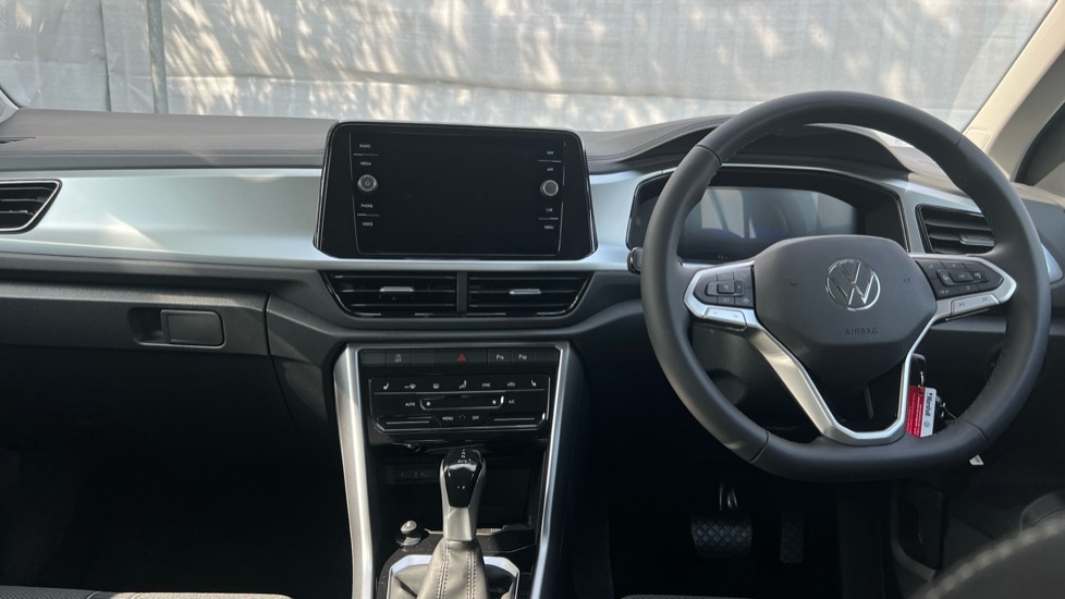 Used Volkswagen T-Roc 2025 for sale - 76868912: Photo 11