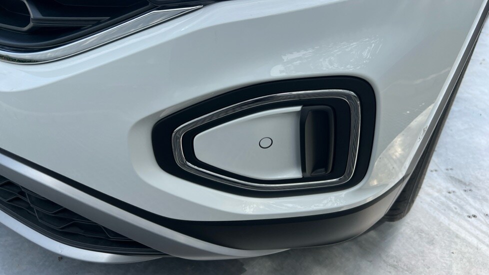 Used Volkswagen T-Roc 2025 for sale - 76868912: Photo 42