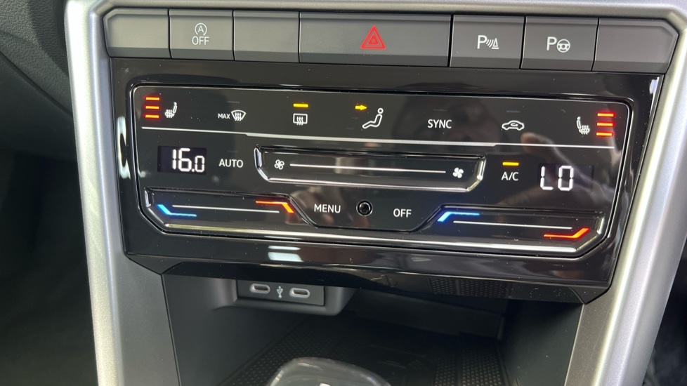 Used Volkswagen T-Roc 2025 for sale - 76868912: Photo 49