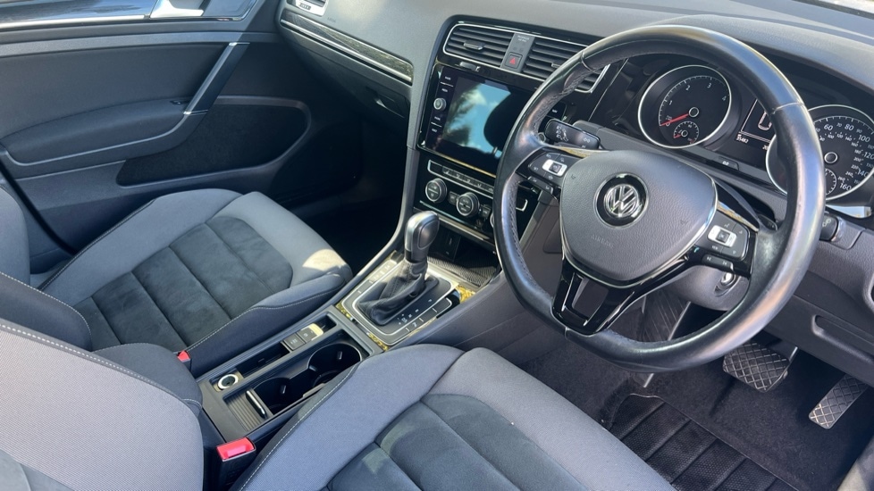 Used Volkswagen Golf 2020 for sale - 76501519: Photo 26