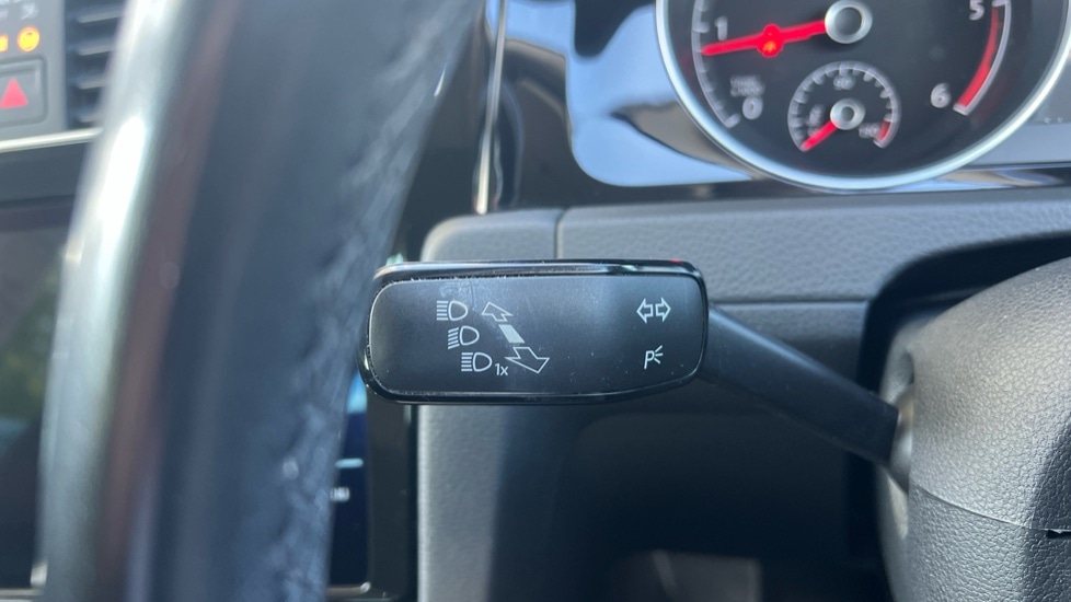 Used Volkswagen Golf 2020 for sale - 76501519: Photo 33