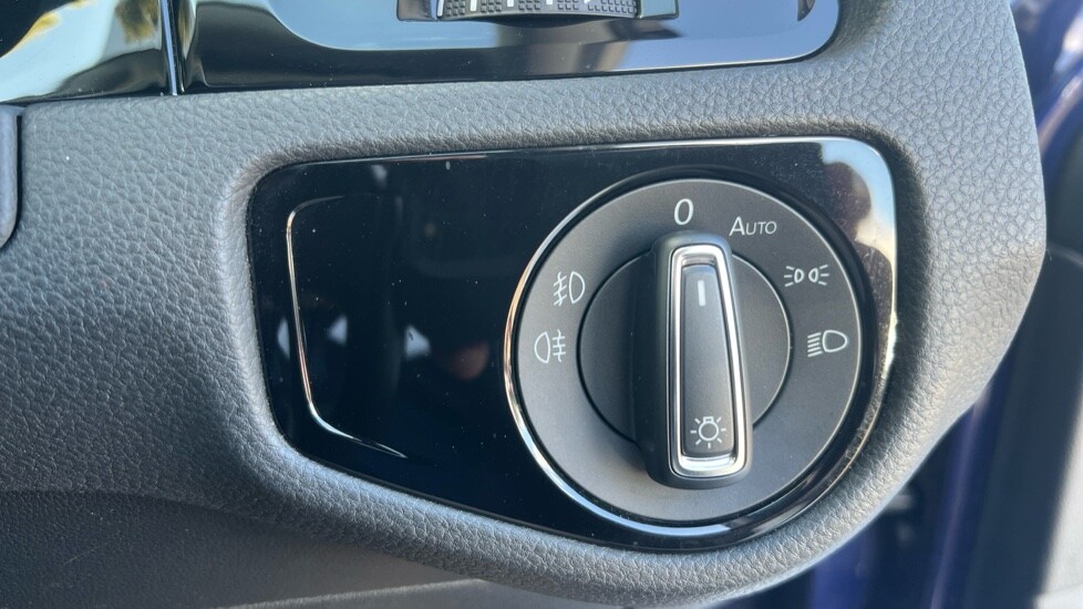 Used Volkswagen Golf 2020 for sale - 76501519: Photo 41