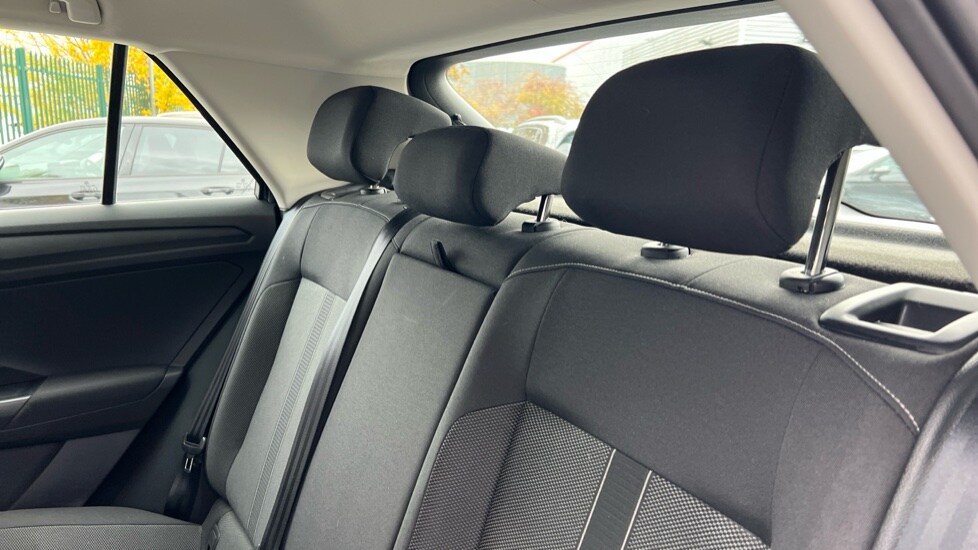 Used Volkswagen T-Roc 2022 for sale - 77052674: Photo 14