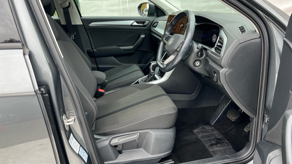 Used Volkswagen T-Roc 2022 for sale - 77052674: Photo 26