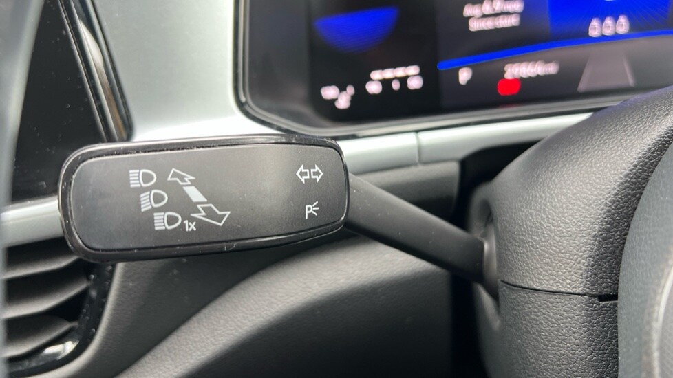 Used Volkswagen T-Roc 2022 for sale - 77052674: Photo 33