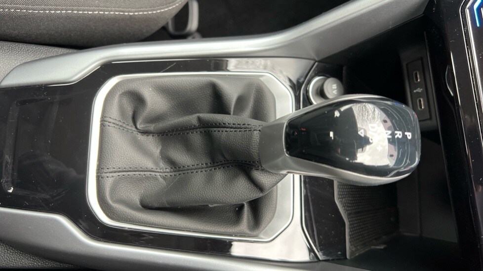 Used Volkswagen T-Roc 2022 for sale - 77052674: Photo 35