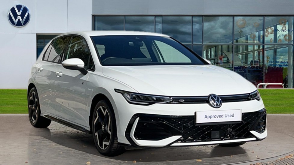 Used Volkswagen Golf 2025 for sale - 76523600: Photo 1