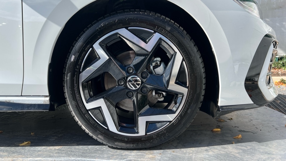 Used Volkswagen Golf 2025 for sale - 76523600: Photo 20